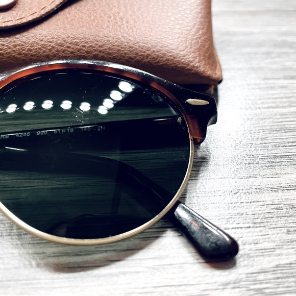 **SOLD** RayBan Sunglasses - RB 4246 - Picture 2 of 6